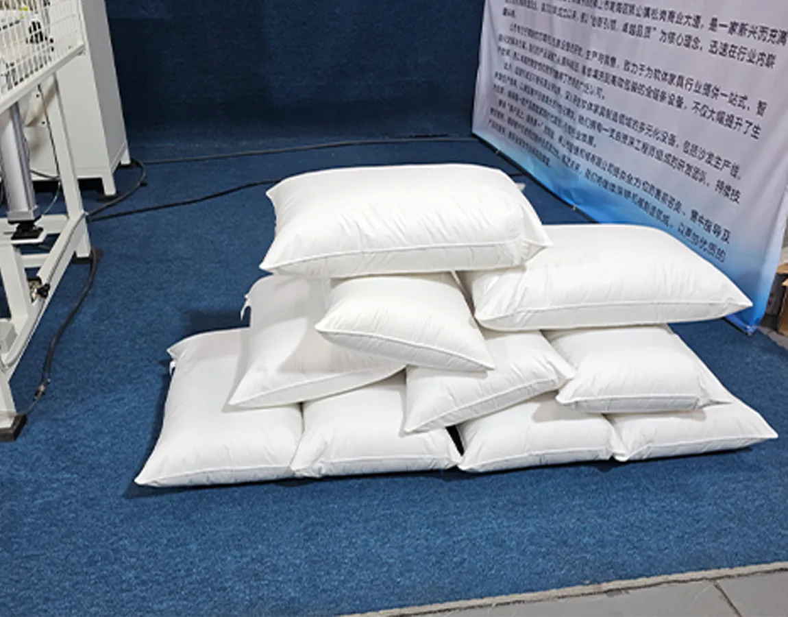 01Finished pillow after filling